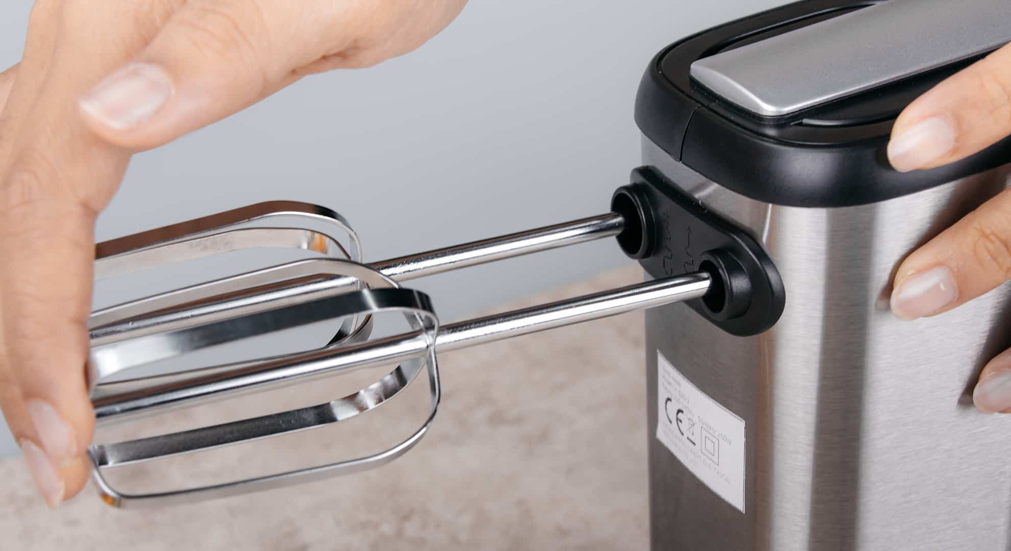 Đầu trộn tháo lăp dễ dàng ngay cả với người mới sử dụng