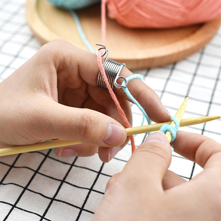 Stainless Steel Knitting Thimble Yarn Spring Guides Stick Fingerhut 2 Size Diameter Braided Needle Sewing Accessories