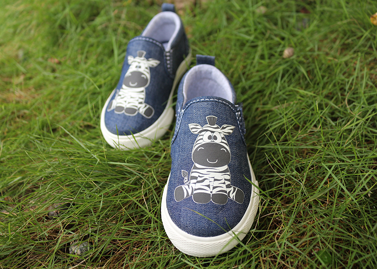 Giày Slipon Cho Bé Trai Urban UB1902 Xanh Bò