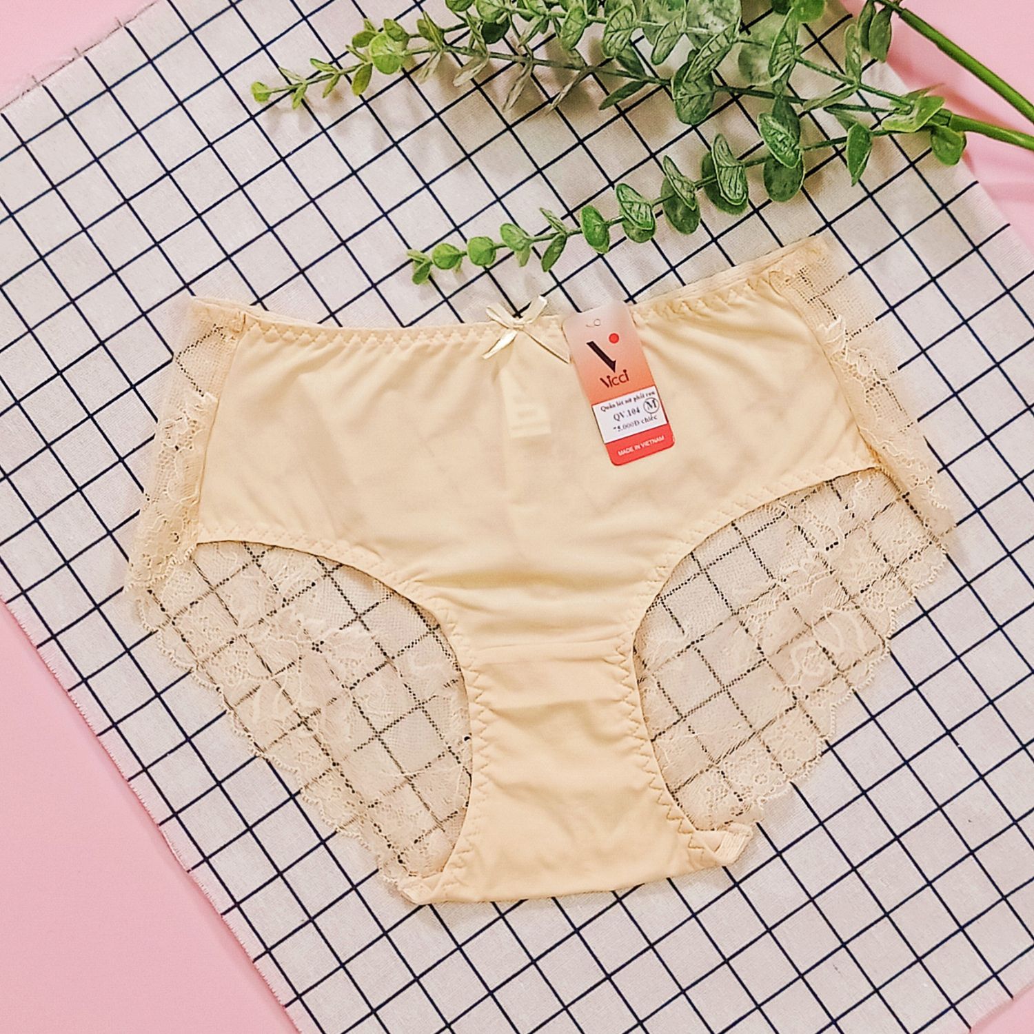 Quần lót nữ thun lạnh phối ren họa tiết Vicci QV.104 mềm mại, sexy, quyến rũ, gợi cảm