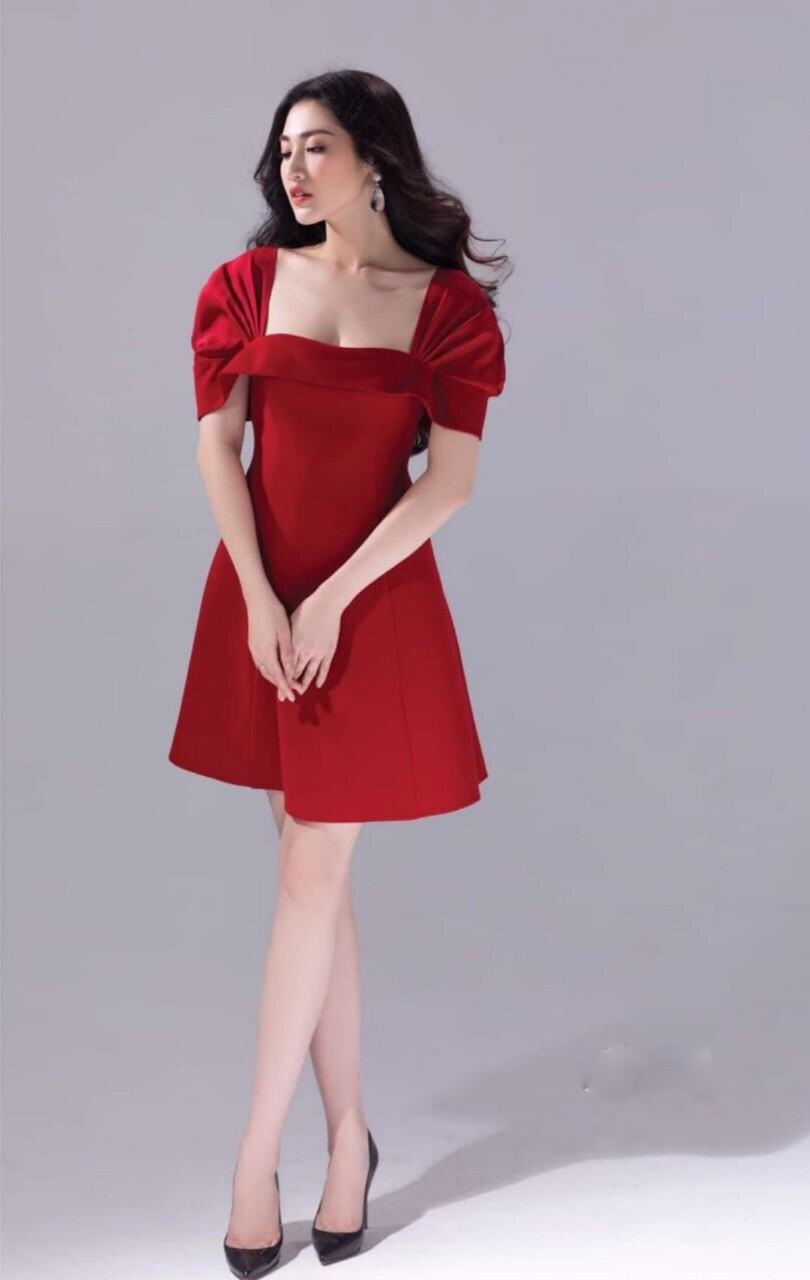 Đầm trung niên xòe cổ vuông đỏ mận  TTV STORE