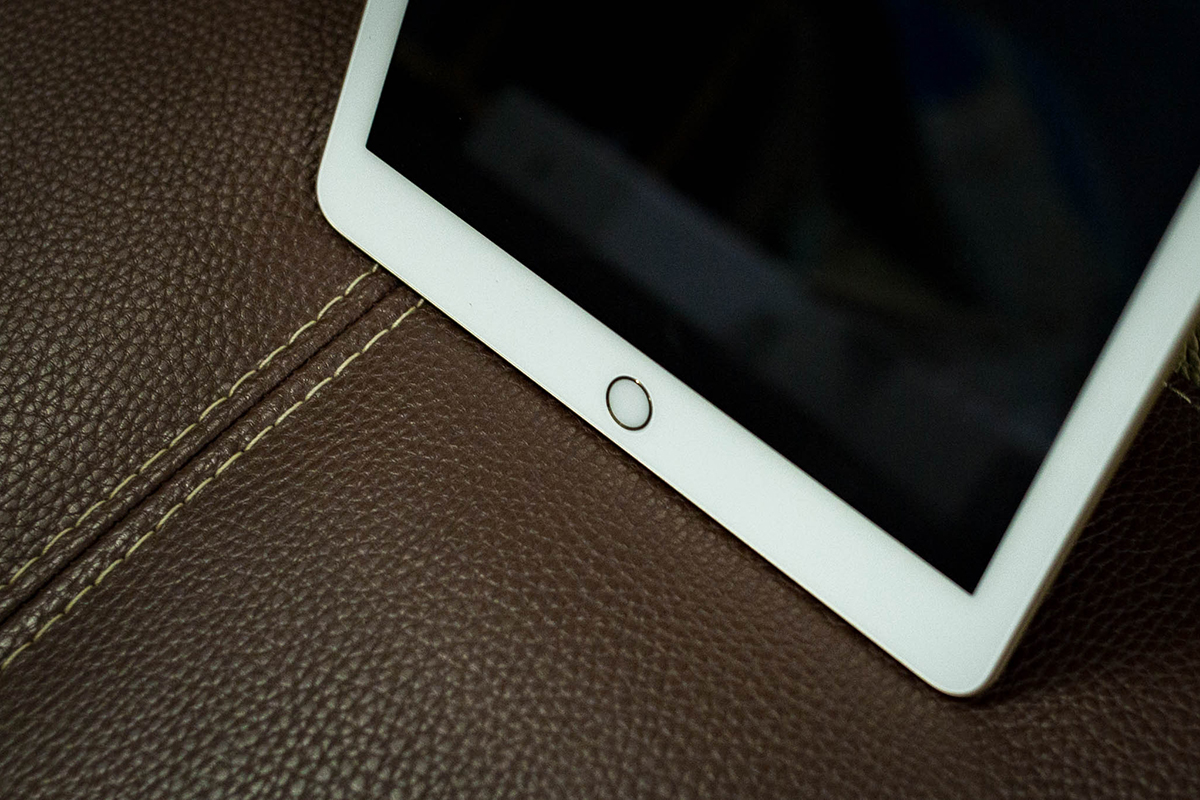 iPad WiFi 128GB New 2017 - Hàng Chính Hãng iPad WiFi 128GB New 2017 - Hàng Chính Hãng