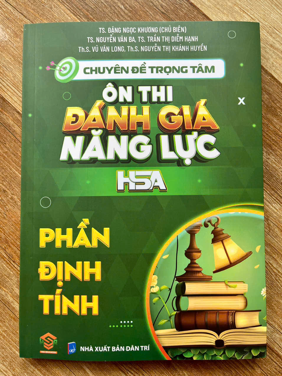 Sách - Chuyên đề trọng tâm ôn thi đánh giá năng lực HSA phần định tính
