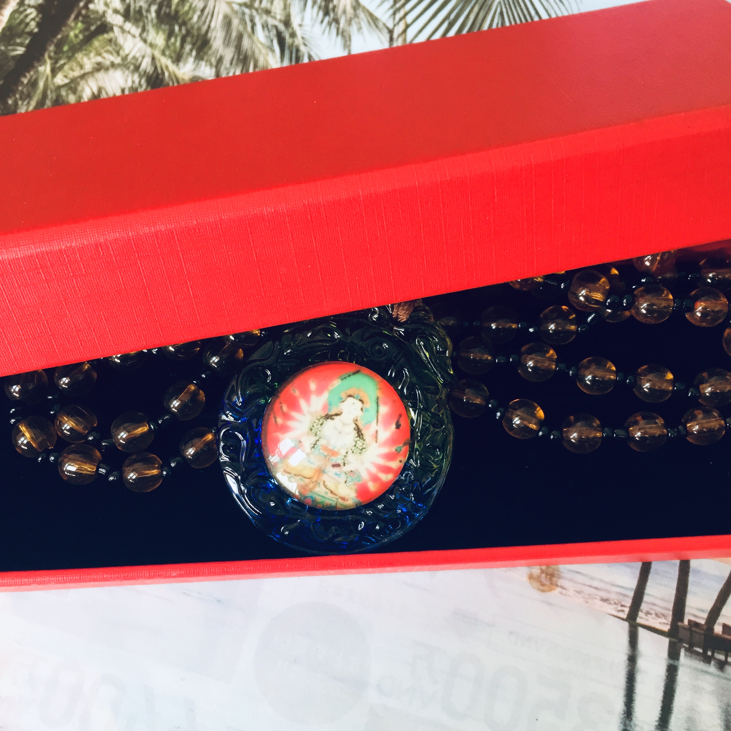 Combo Vòng đeo cổ Phật Quan thế âm bồ tát mang lại sự bình an, bảo vệ gia chủ khỏi các khổ nạn, KÈM HỘP ĐỰNG CUNG HỶ LÓT NHUNG/LỤA.