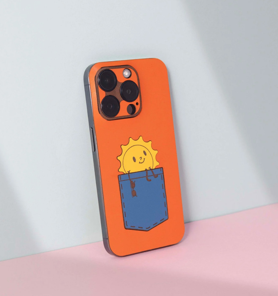 Dán da cho iPhone 15 Pro / 15 Pro Max hiệu Khacten.com - Hàng chính hãng