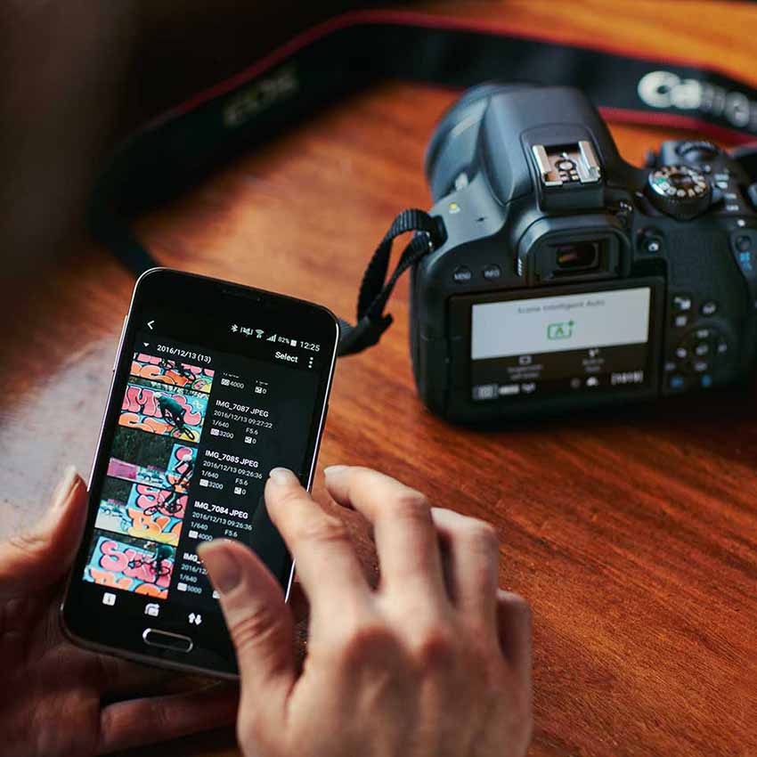 Máy Ảnh Canon EOS 200D Kit 18-55mm (Đen) - Hàng Chính Hãng