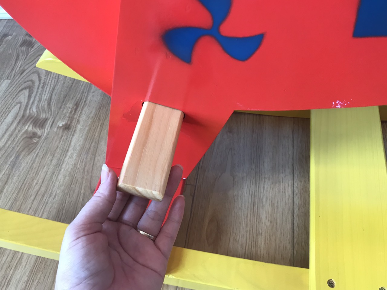 Ngựa gỗ bập bênh