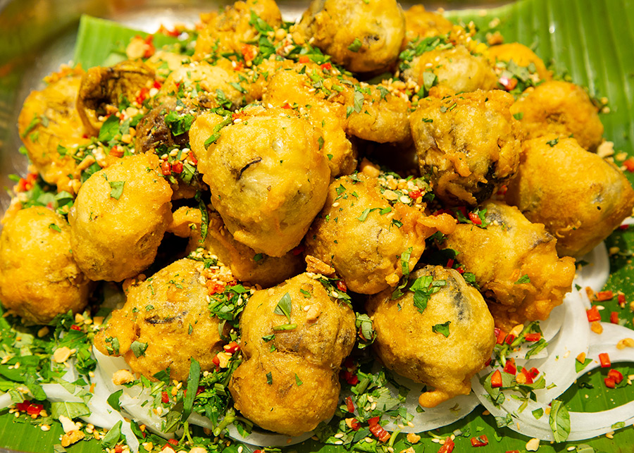 Buffet Tối Gánh Palace 4* - Buffet Tối Hơn 50 Món Hải Sản Cao Cấp Tại Phố Đi bộ Nguyễn Huệ