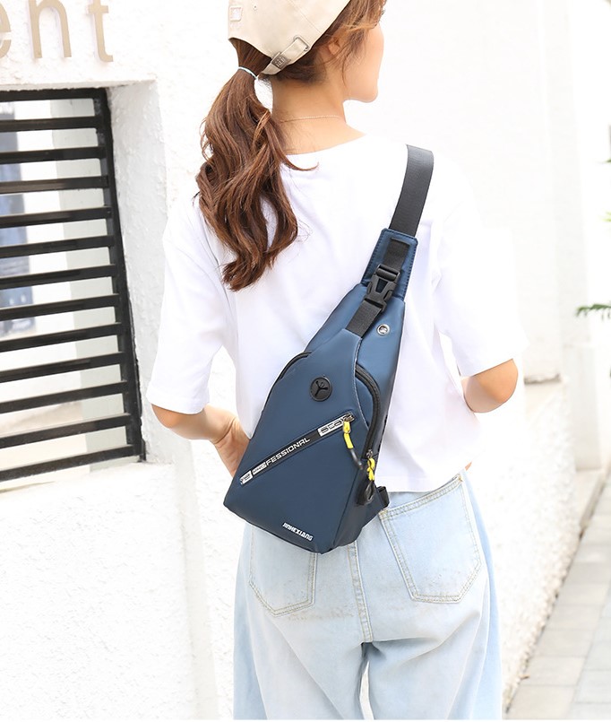 Túi Đeo Chéo Nam Nữ Chống Nước Thời Trang Besti BTY01 Phong Cách Hiện Đại, Chất Liệu Vải Oxford Cao Cấp, Tích Hợp Cổng Sạc USB  – Hàng Chính Hãng