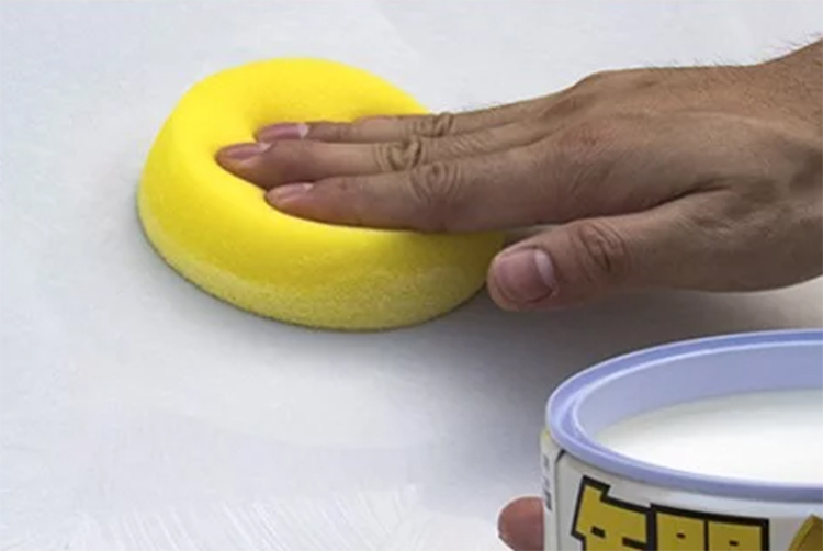 Sáp Phủ Bóng, Phủ Nano Sơn Xe Ôtô Độ Bền 12 Tháng Dành Cho Xe Màu Sáng Fusso Coat Light W-95 SOFT99