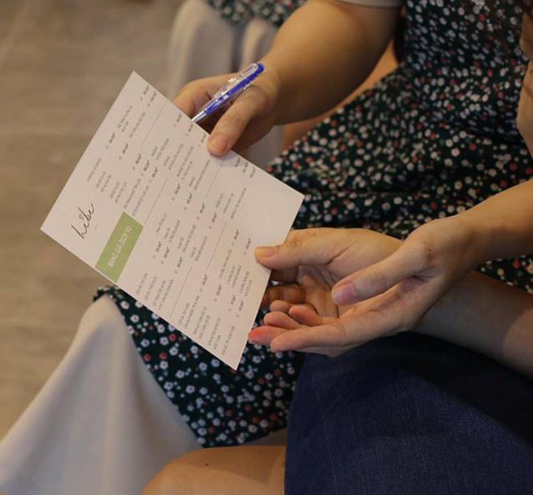 Liệu Trình Massage Tinh Dầu Aroma Tại Hebe Spa