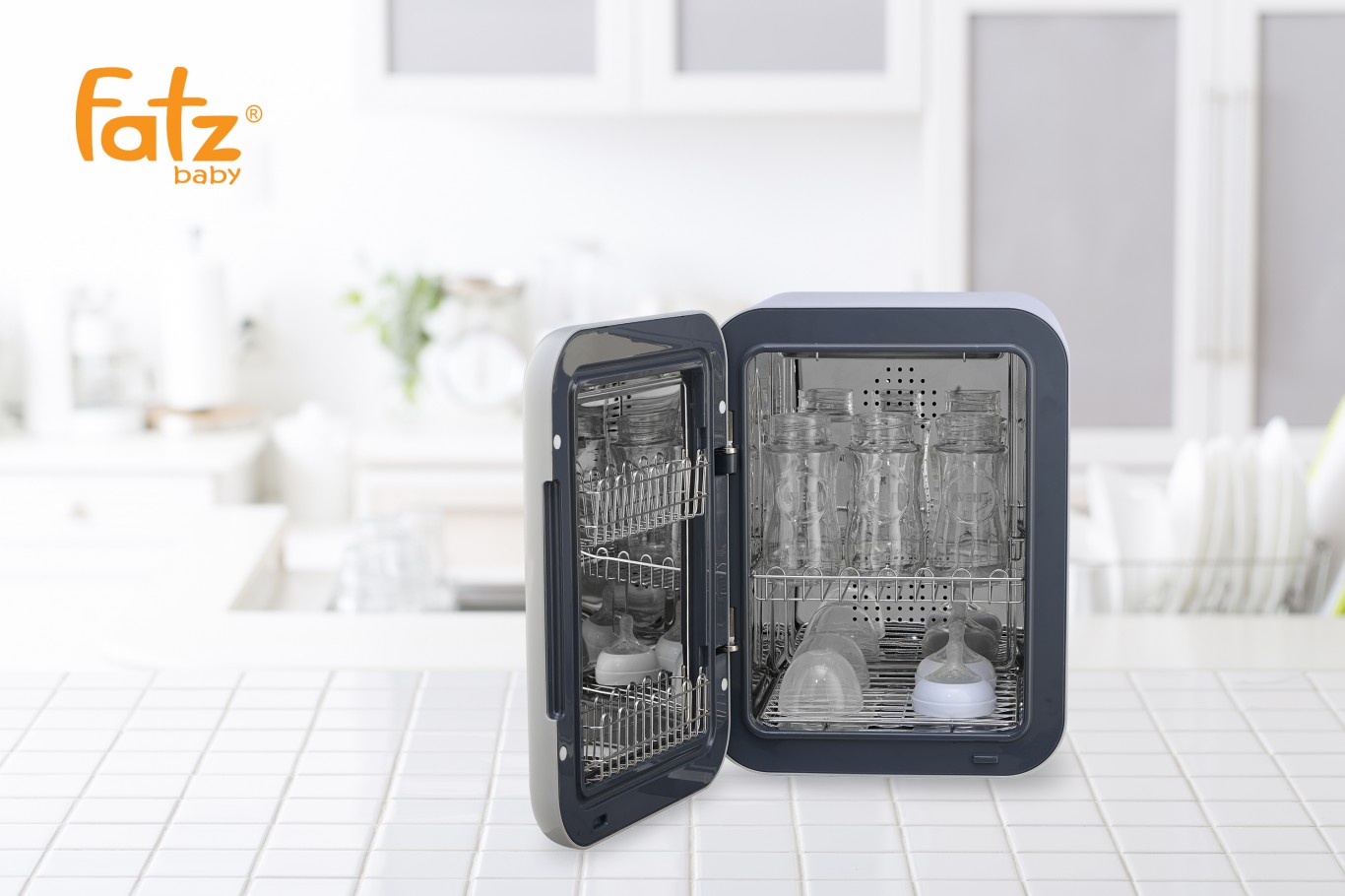 Máy tiệt trùng sấy khô Faztbaby bằng tia UV 120W