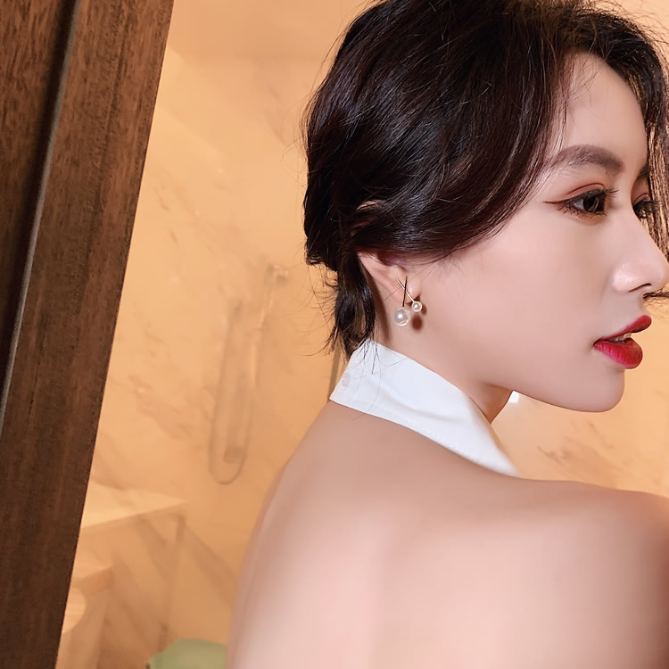 Khuyên tai ngọc trai hình chữ x đơn giản khí chất Hàn Quốc