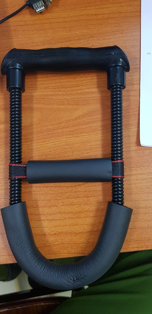 Dụng Cụ Bẻ Cổ Tay Hỗ Trợ Rèn Luyện Cơ Tay,Bắp Tay ,Hàng Đẹp Giá Tốt ,Lực Tập 25-30kg