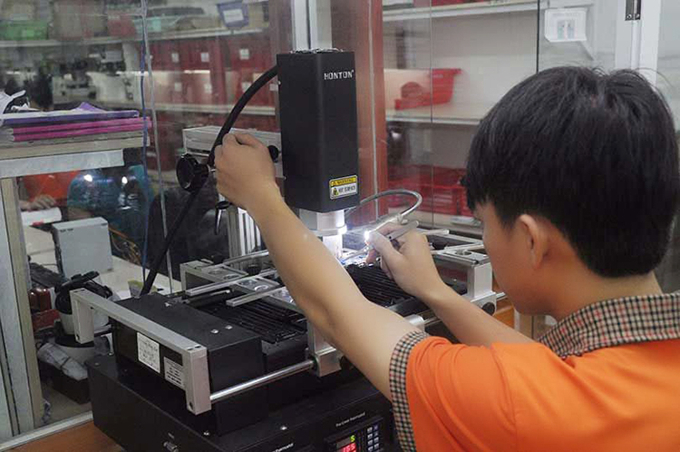 Vệ sinh Macbook ở TpHCM