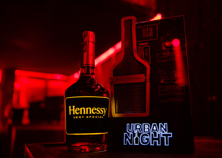 Rượu Cognac Hennessy Very Special 70cl 40% (700ml) - Phiên bản phát sáng - Không hộp