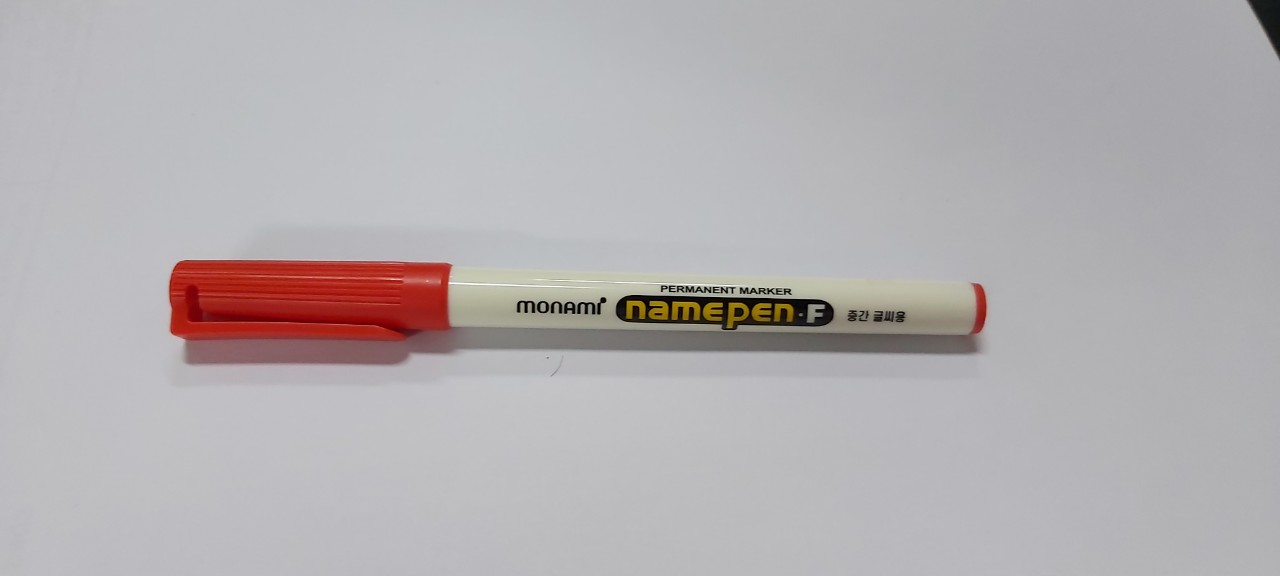 MONAMI- Bút dạ kính monami Namepen-F một đầu ngòi trung (1 Hộp có 12 cây bút )