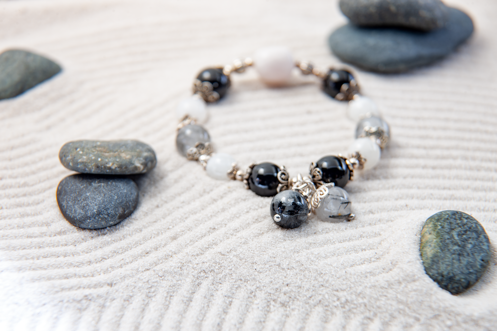 Vòng ta đá mặt trăng+ Onyx+ thách anh tóc đen thiên nhiên BlackMount #VT014