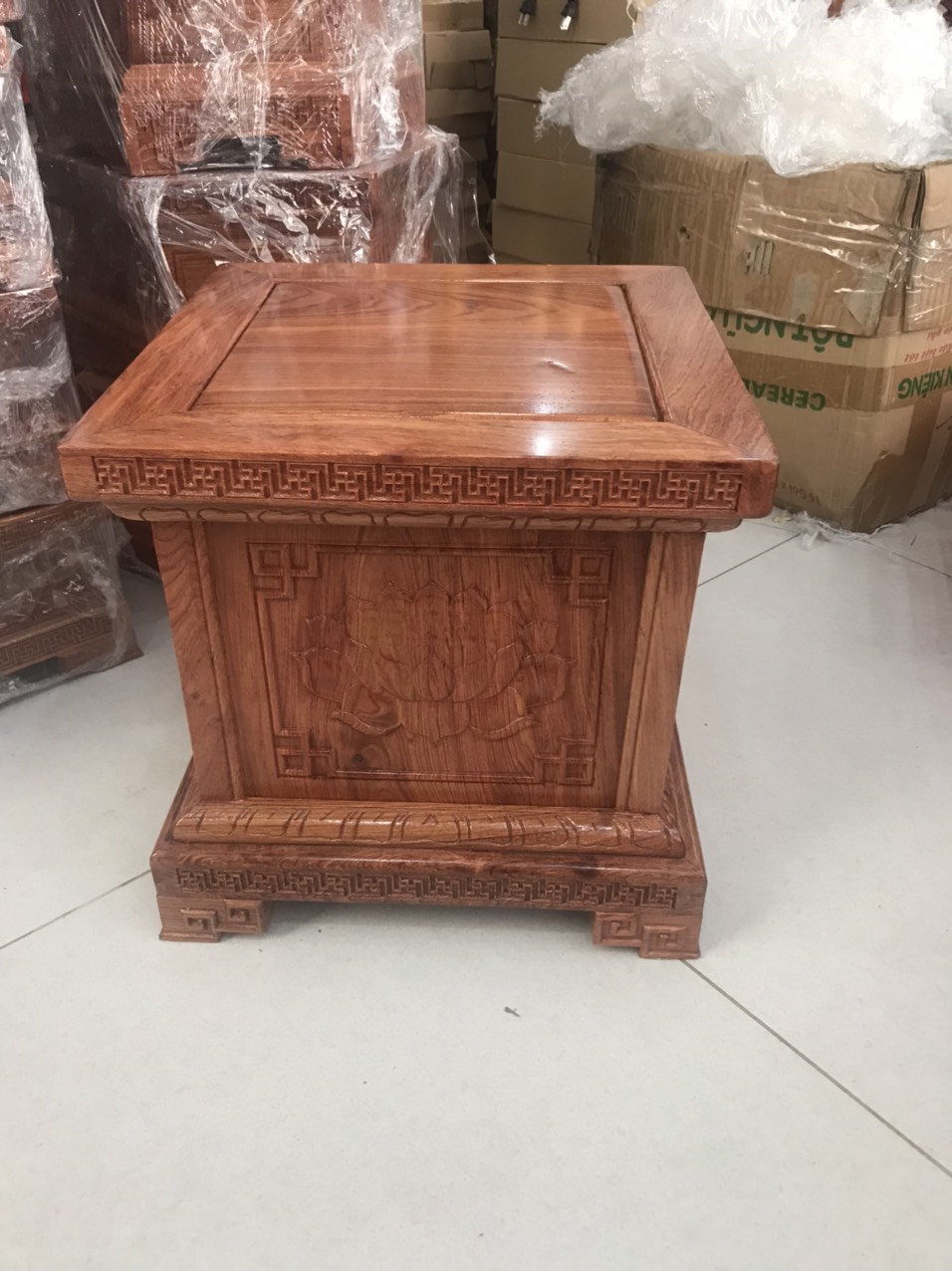 Đôn Vuông Kê Tượng Gỗ Hương , Kê Tượng,Kê Cao Đỉnh Đồng , Kê Đồ Phong Thuỷ , Kê Loa, Đôn Gỗ Mặt 35Cm Cao 35Cm | Tiki
