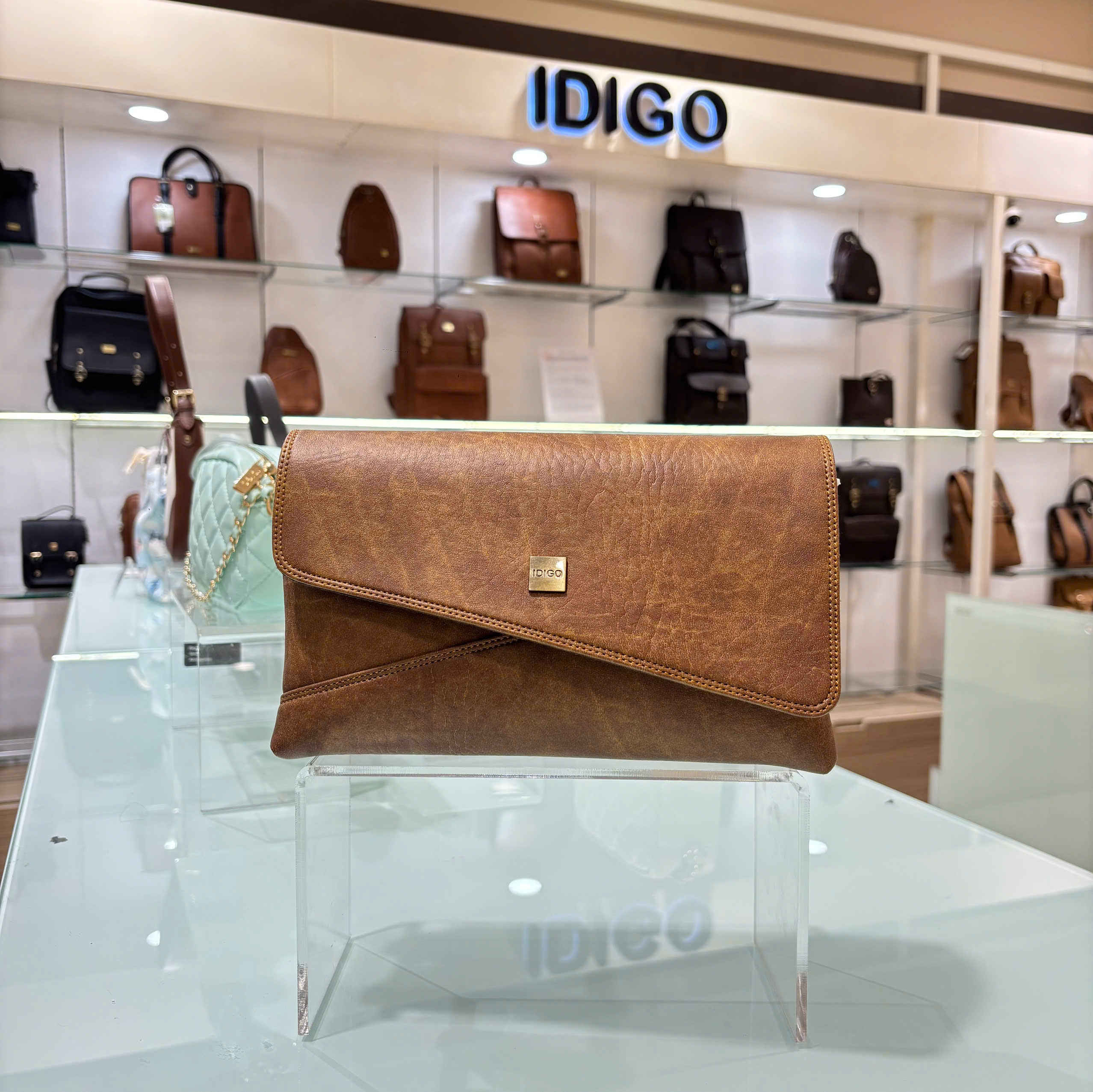 Túi đeo chéo nữ thanh lịch IDIGO FB2 - 380, túi xách cầm tay dáng chữ nhật nắp gập