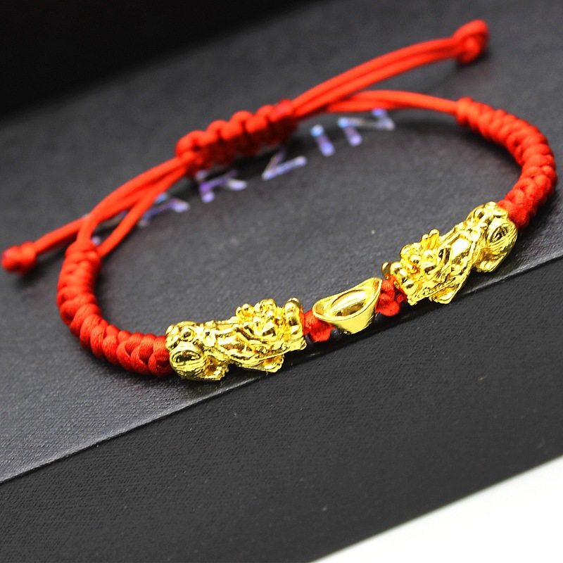 Vòng tay chỉ đỏ Tì Hưu Mạ vàng 18K kèm theo Túi Nhung