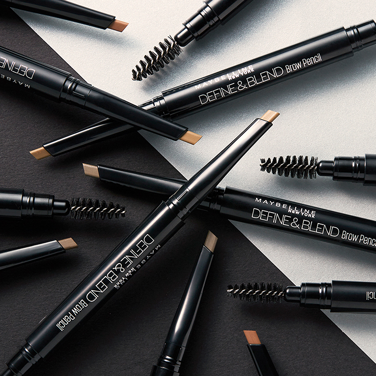 Bộ Đôi Trang Điểm Mắt Maybelline Mascara Magnum & Chì Mày Define & Blend (15g)