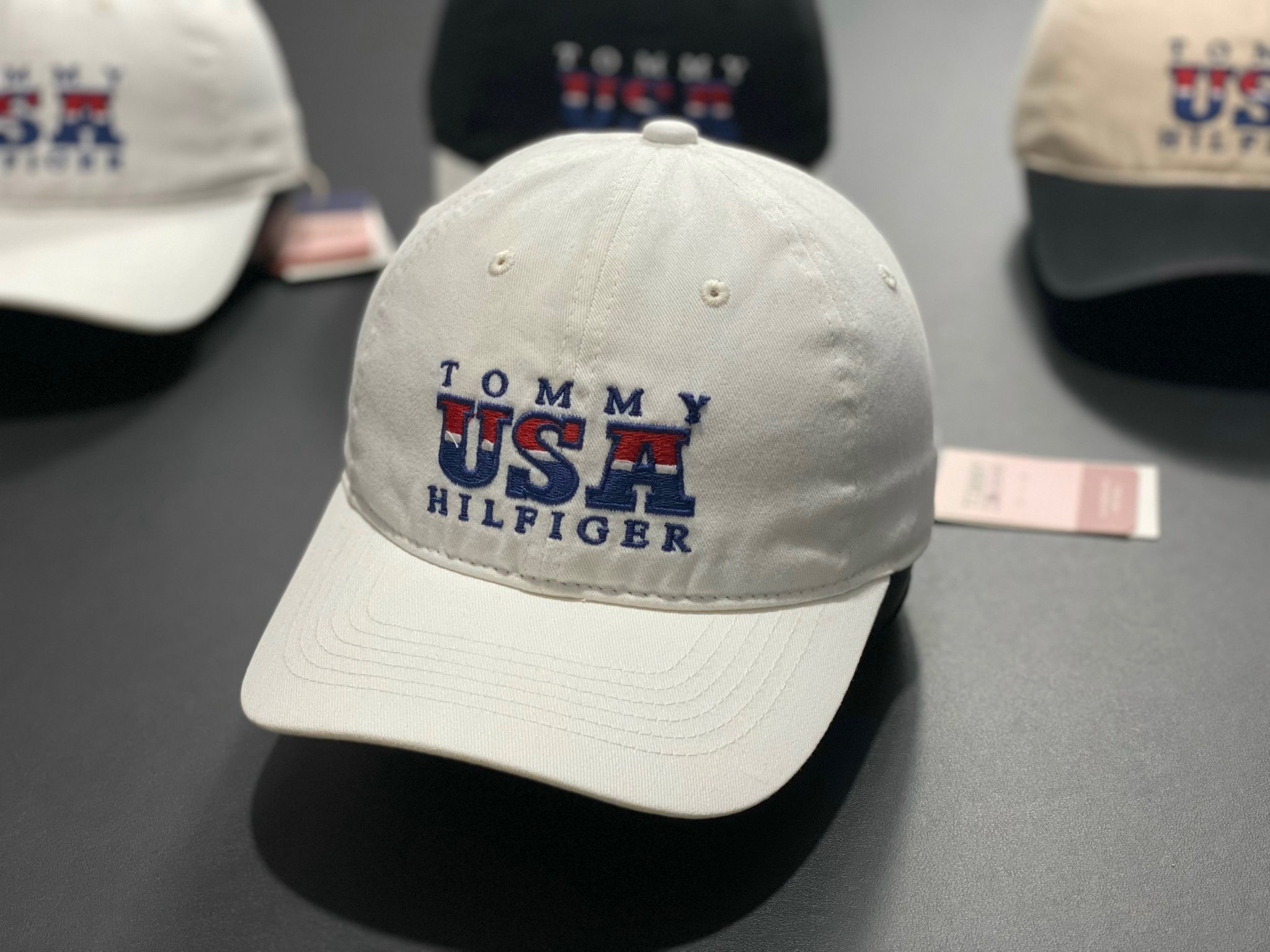 Nón kết, mũ lưỡi trai Tom USA phối vải jeans form chuẩn thời trang cao cấp