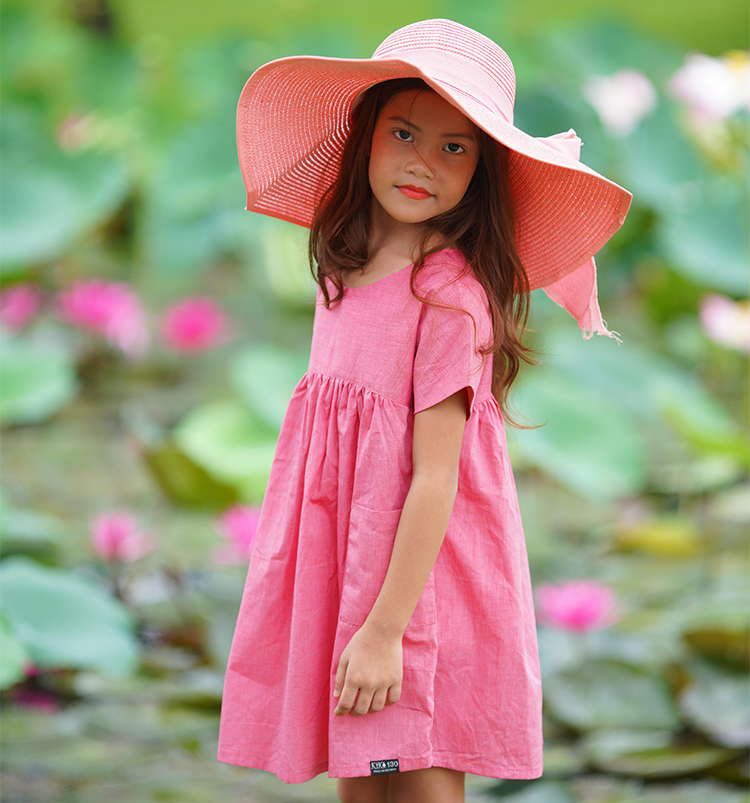 Đầm Bé Gái Hồng Xẻ Lưng Nút Cài Sau KIKA K058