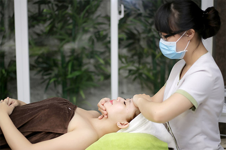 Voucher 4 Bước Trắng Thanh Tẩy Body Cao Cấp (90 Phút) Tại Ellis Spa