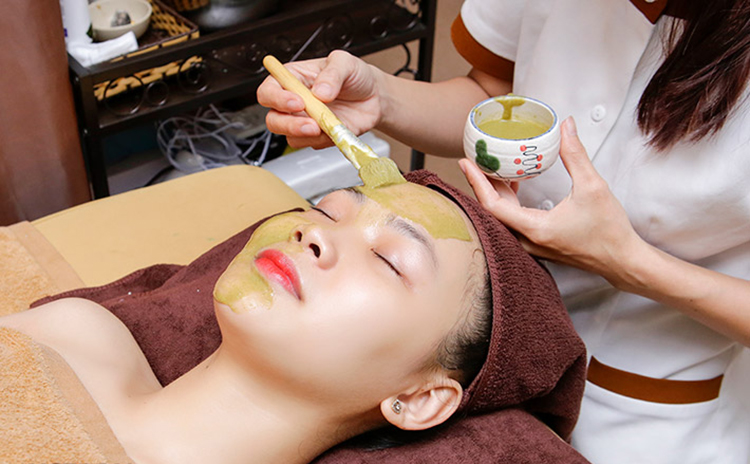 Liệu Trình 80 Phút Chăm Sóc Da Bằng Vitamin C Kết Hợp Đắp Mặt Nạ Thảo Dược (Miễn Tip) Tại Thị Spa