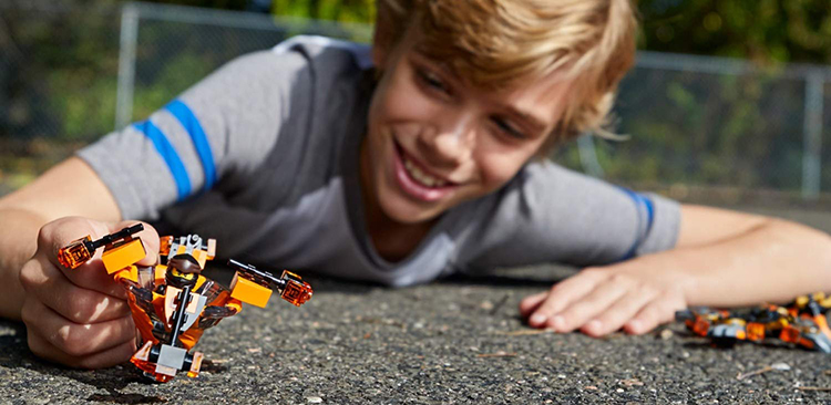 Con Quay Lốc Xoáy Đất LEGO 70662