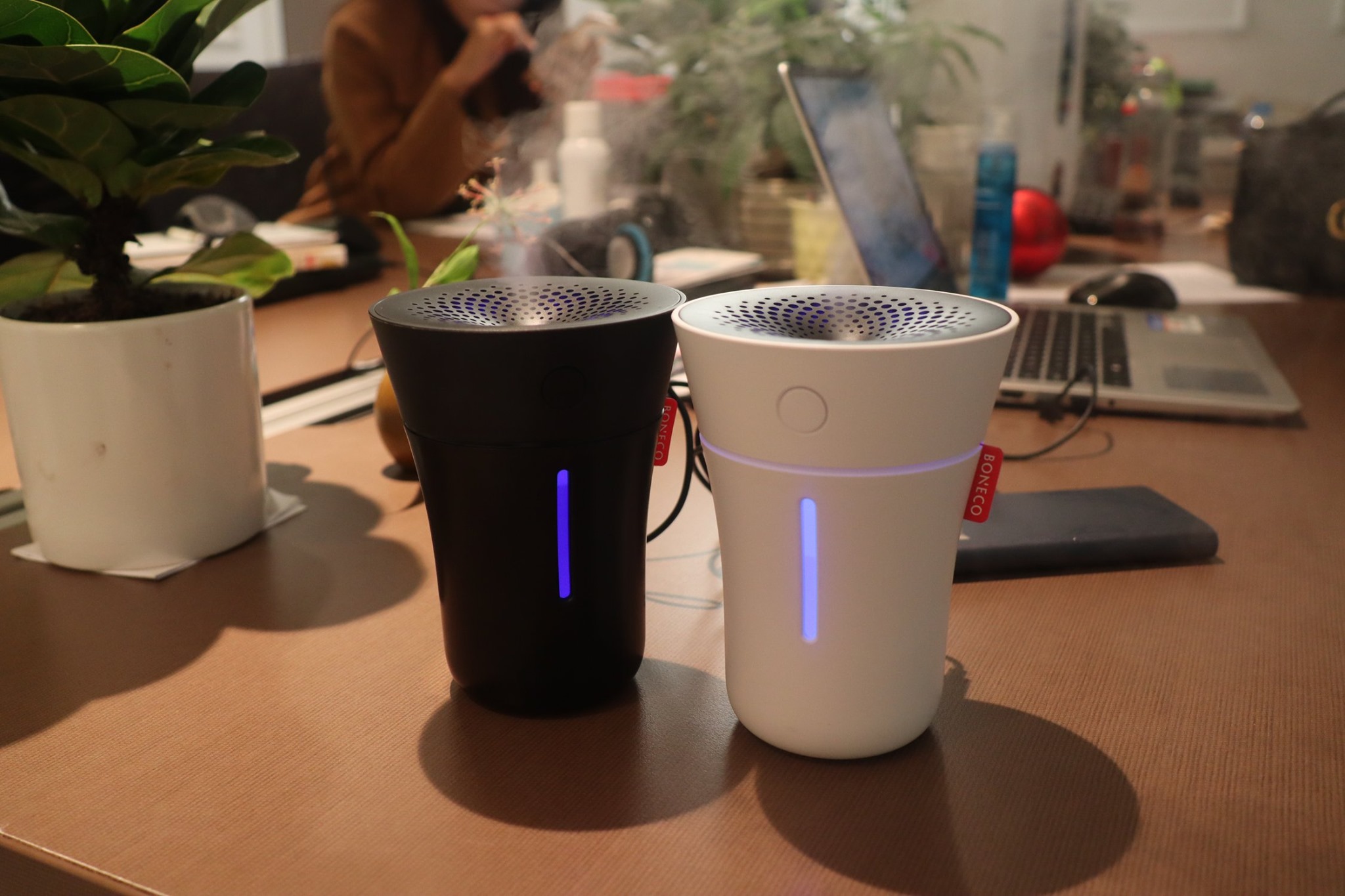 Máy tạo ẩm Boneco U50