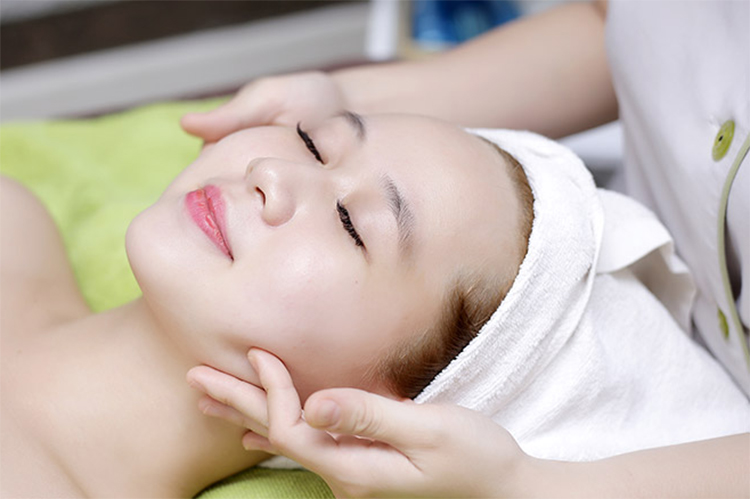 Voucher 4 Bước Trắng Thanh Tẩy Body Cao Cấp (90 Phút) Tại Ellis Spa