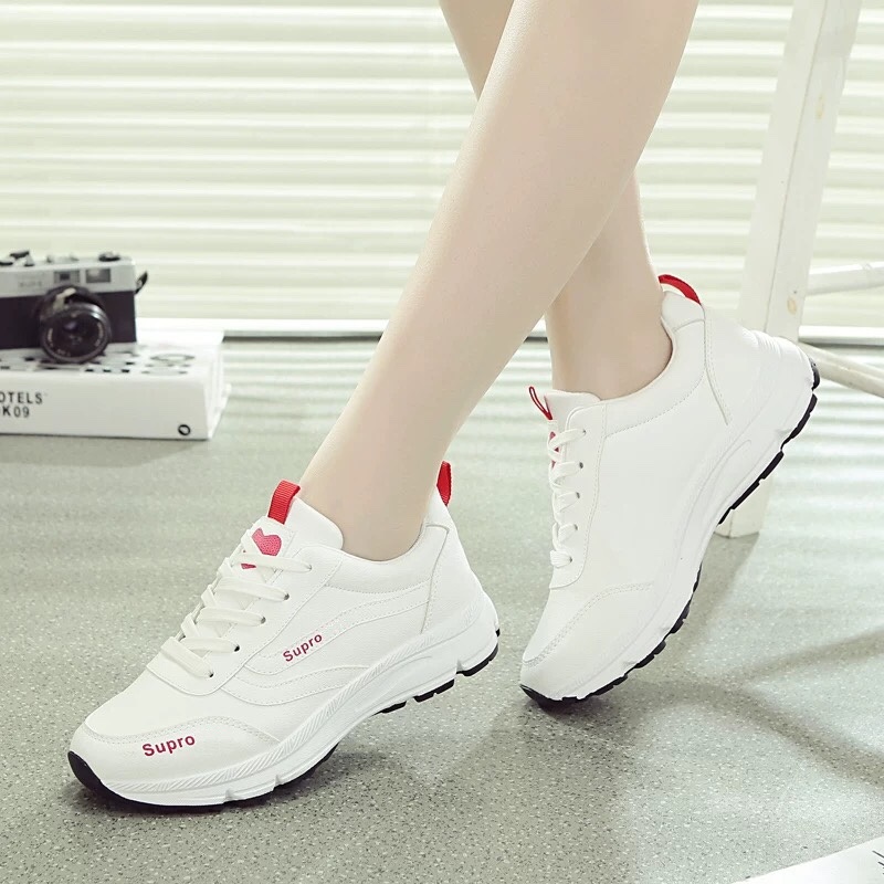 Giày Sneaker Nữ Đế Cao Chống Trơn, Trái Tim Ở Mũi Hapu Giày Sneaker Nữ Đế Cao Chống Trơn, Trái Tim Ở Mũi Hapu