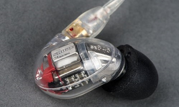 Tai nghe Shure SE846