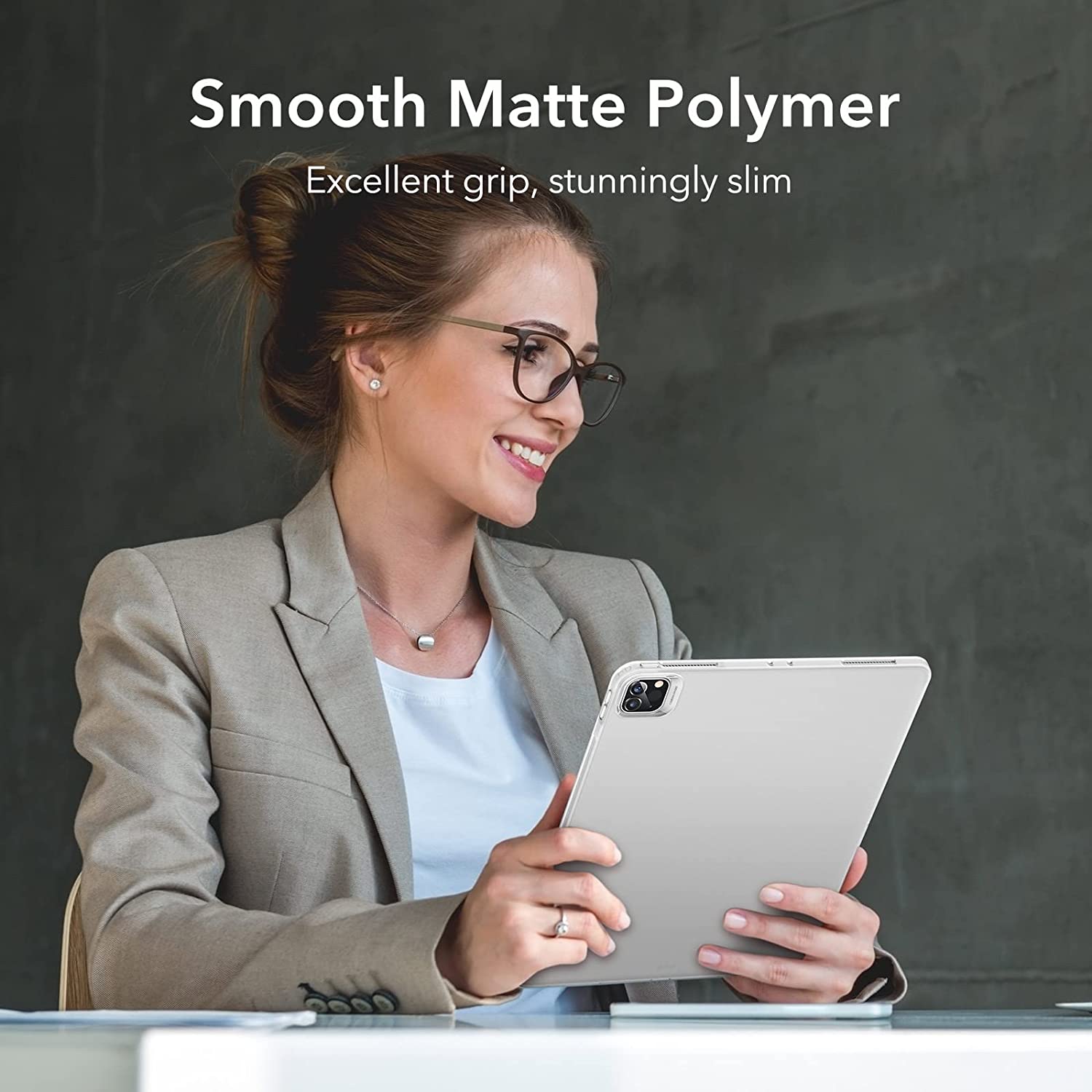 Ốp lưng trong suốt cho iPad Pro 11 inch 2022/2021 ESR Project Zero Soft Case - Hàng Chính Hãng