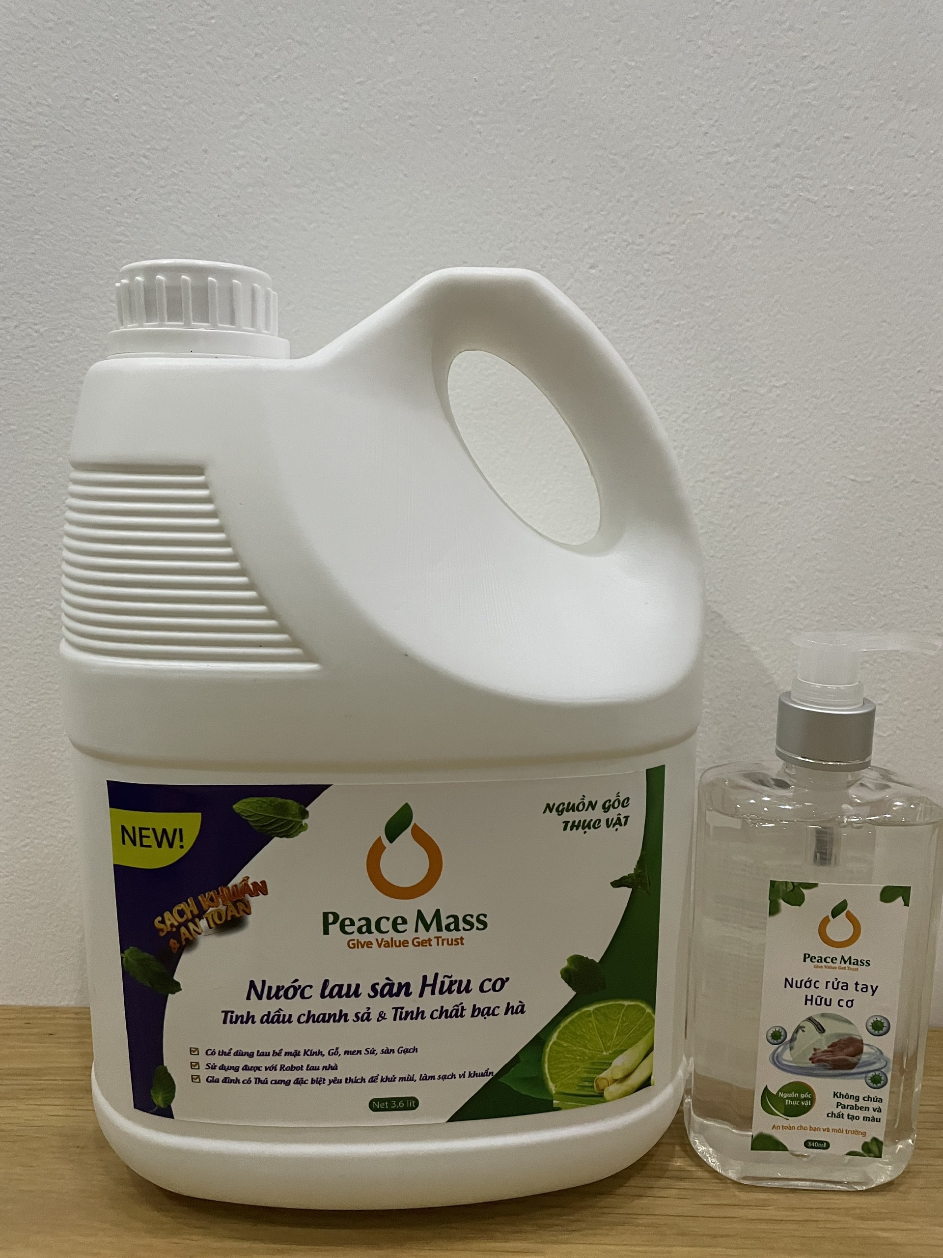 Combo Sản Phẩm Gốc Thực Vật LSB2 Peace Mass - Nước Lau Sàn TD Chanh Sả - Bạc Hà 3.6l + Nước Rửa Tay 340ml (Thuộc nhóm Sản phẩm Lành tính )