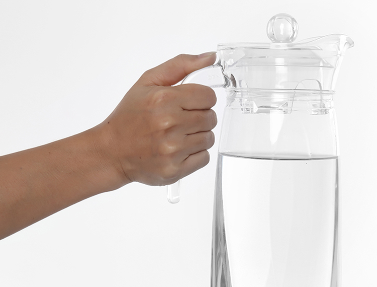 Bình Nước Thuỷ Tinh Luminarc Flame J8535 (1.3 lít)