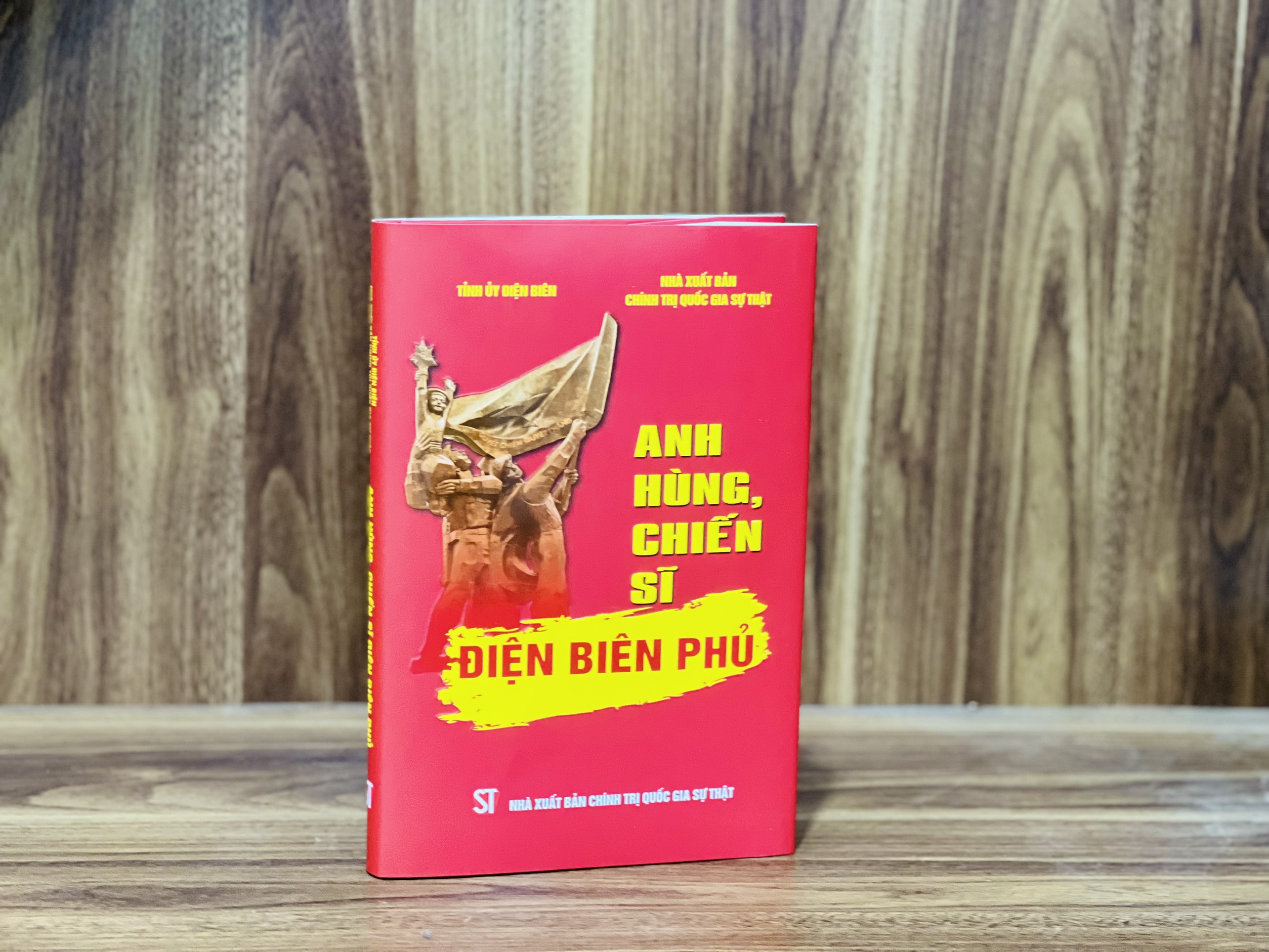 Anh hùng, chiến sĩ Điện Biên P.hủ (bản in 2024)