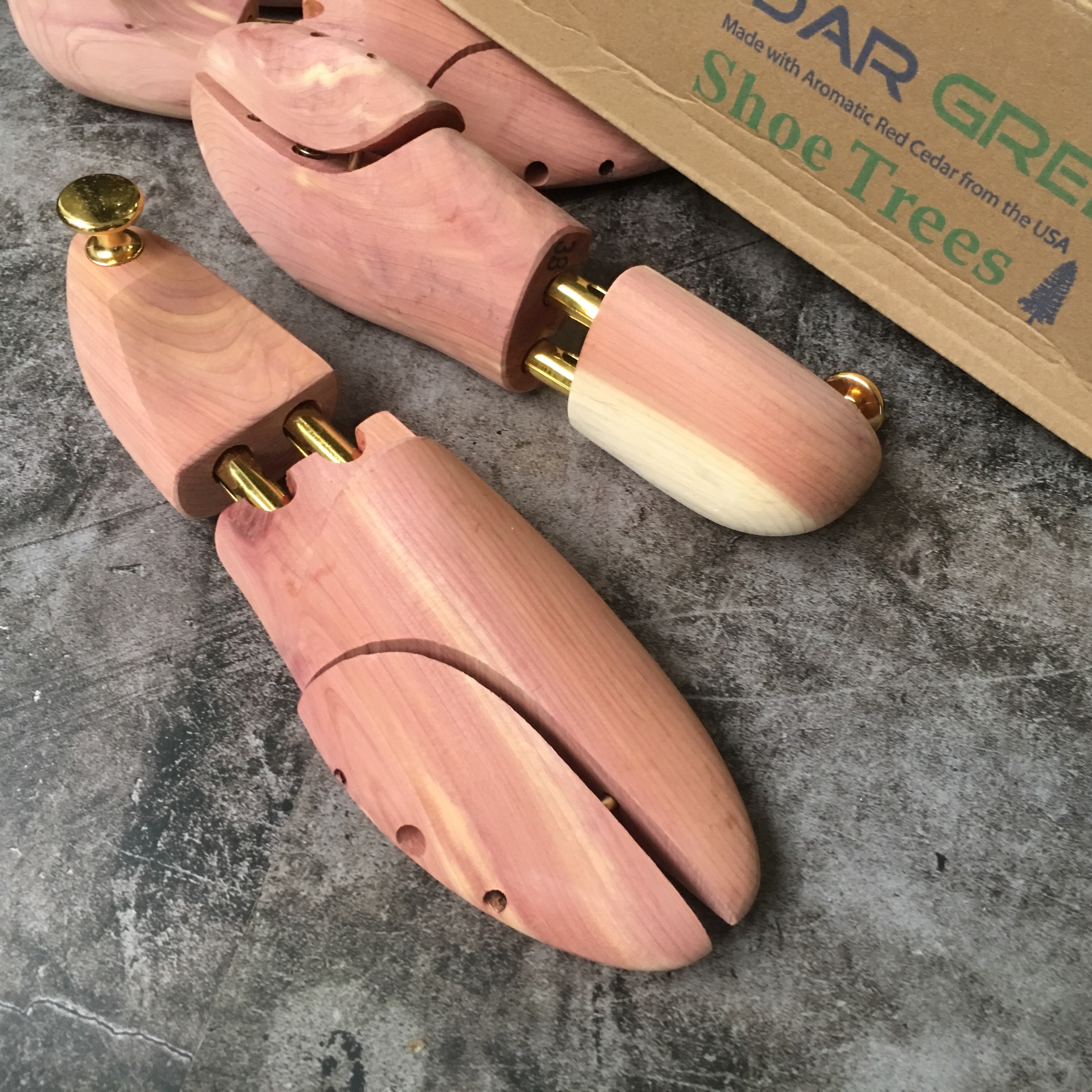 Cây giữ form giày gỗ tuyết tùng đỏ Btahome - Cedar shoe tree