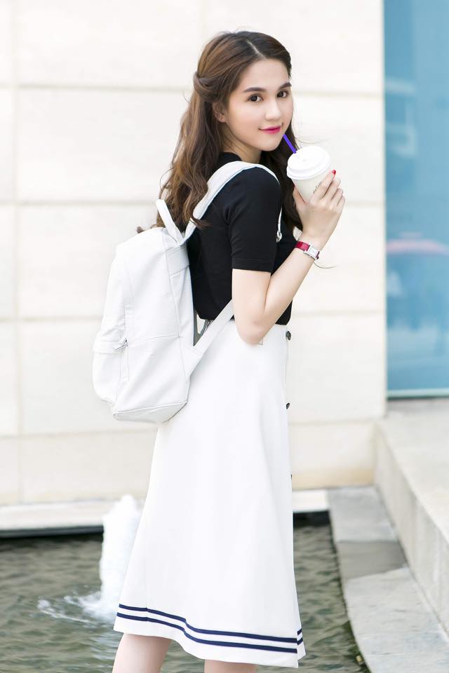 Gái 1 con Nhã Phương ngày càng trẻ xinh style rất xì tin