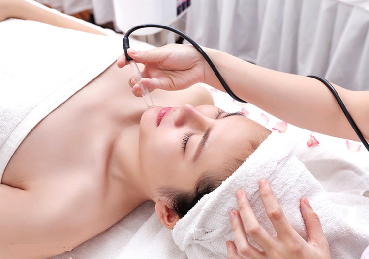 Huyền Vương Beauty& Spa - Lấy Nhân Mụn Chuyên Sâu