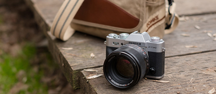 Máy Ảnh Fujifilm X-T20 kit XF18-55mm f2.8-4 + Tặng Thẻ Nhớ Sandisk 16GB Tốc Độ 48Mb/s Và Túi Đựng Máy Ảnh Fujifilm