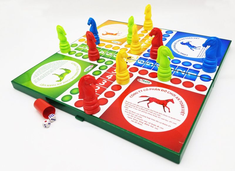 Bộ cờ cá ngựa bằng nhựa SATO an toàn và vui nhộn cho bé