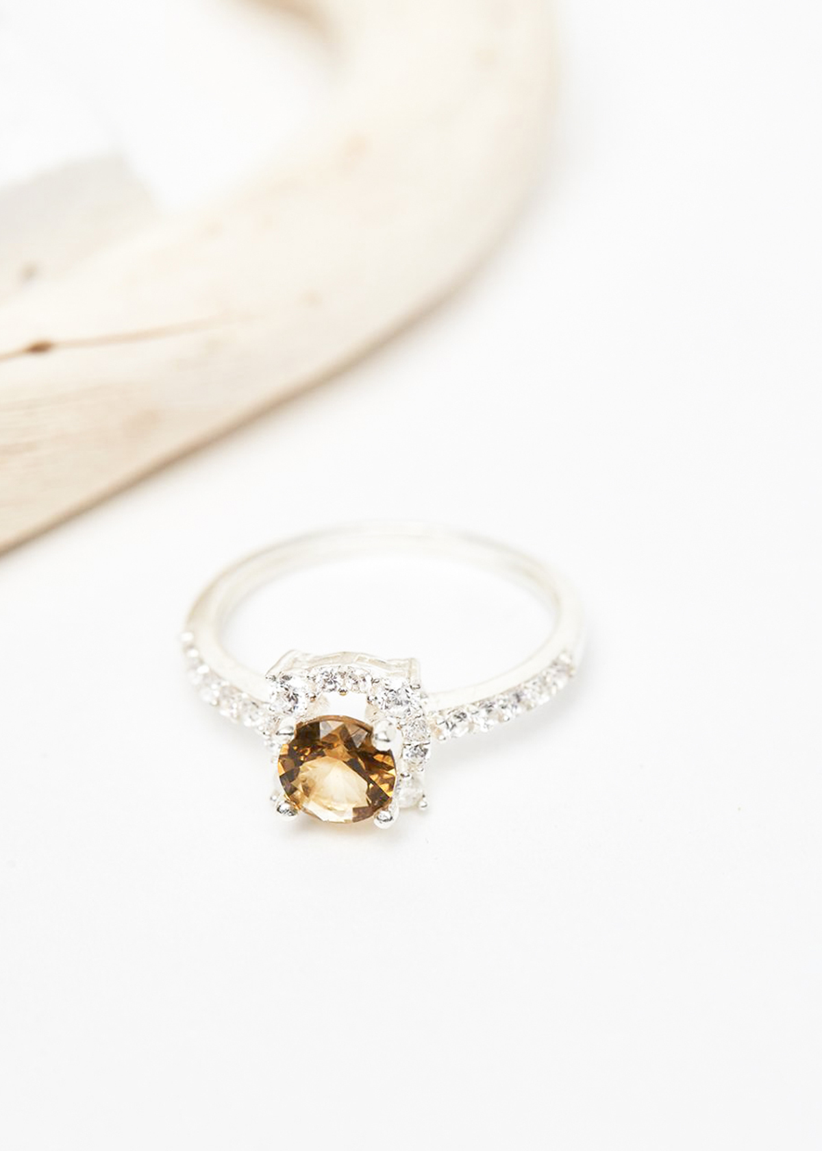 Nhẫn đá citrine thạch anh vàng ni 17 mệnh thổ, kim - Ngọc Quý Gemstones