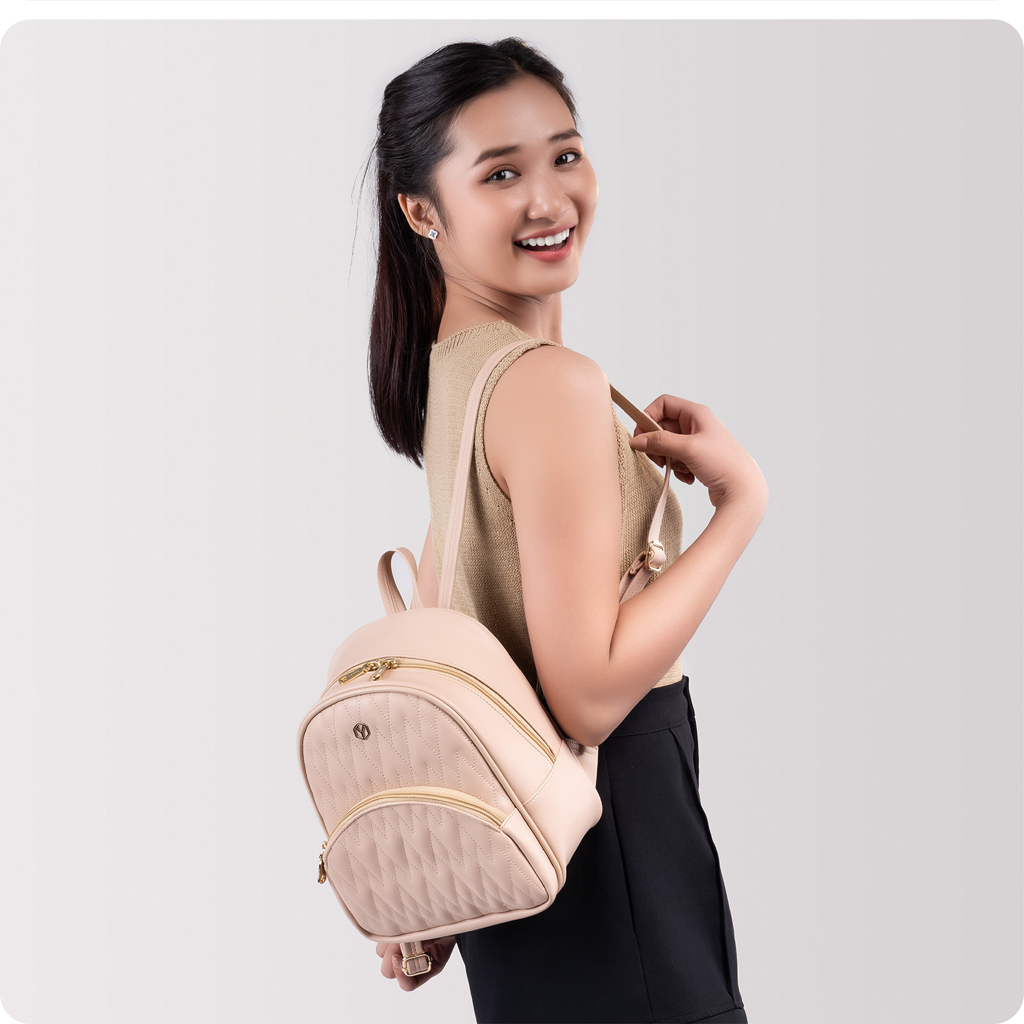 Balo Yuumy ( Thời trang nữ tiện lợi cỡ trung - Balo da Seasand YBA66 )