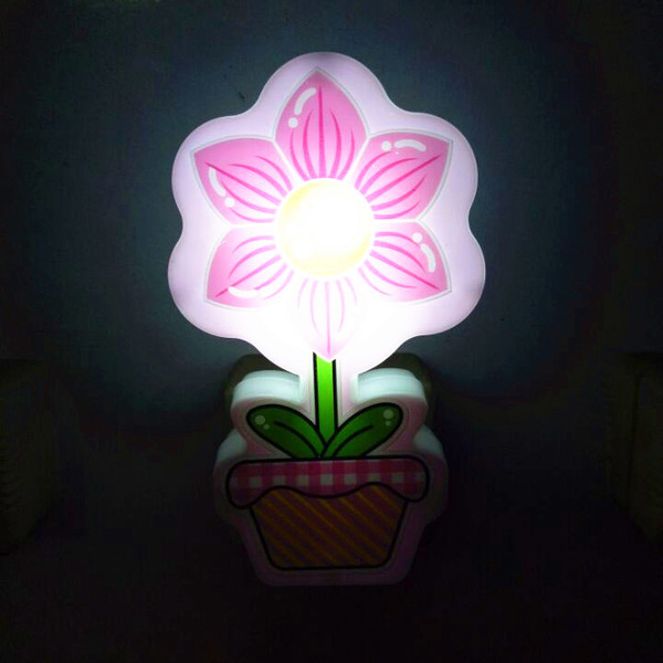 Đèn Ngủ Hình Chậu Hoa (Màu Ngẫu Nhiên)