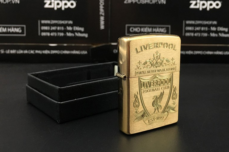 Bật Lửa Zippo Khắc Logo Liverpool 04 204b.Liv04