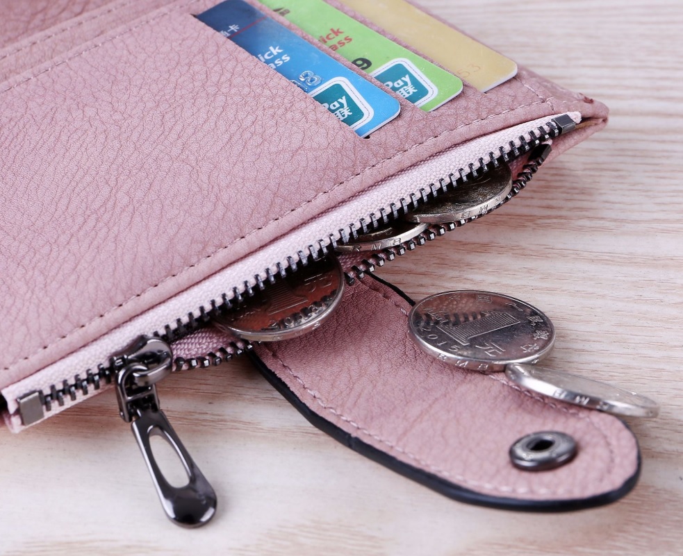 tui-vi-nu-cam-tay-bop-nu-nho-gon-5