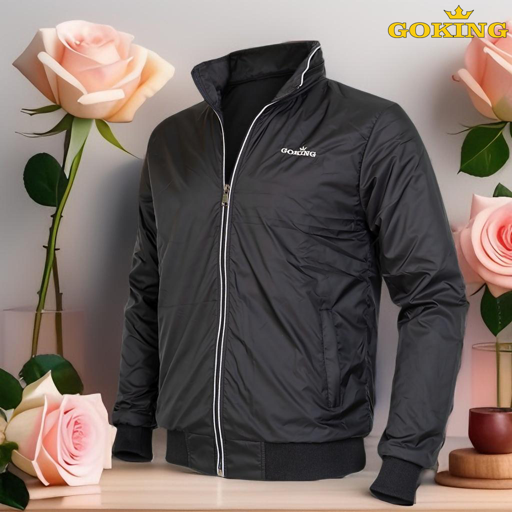 Áo khoác gió cách nhiệt GOKING phối viền, mũ dấu gọn gàng, 3 túi to rộng. Form unisex cho nữ nam.